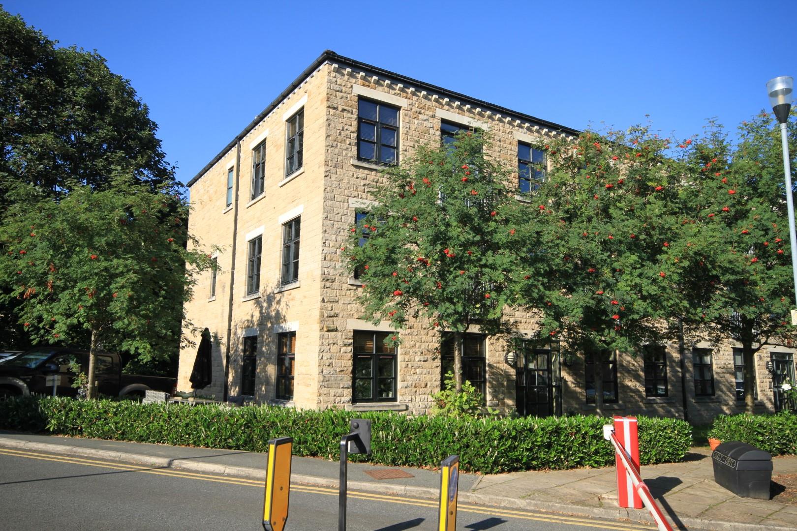 Tenterfields House, Meadow Road, Apperley Bridge, Bradford Sugdens Estate Agent